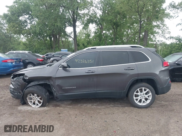 2018 Jeep Cherokee Latitude Plus with VIN 1C4PJLLX8JD511780, listed as a IAAI auction lot 42326351 with 139,693 mi miles and . Bid and sale history available at DreamBid. Image 14.