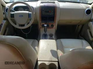 2007 Ford Explorer Eddie Bauer z VIN 1FMEU74E57UB86366, wystawiony jako Copart lot #55292345 z przebiegiem 241 141 mil mil oraz Czysty tytuł • Clean title. Historia ofert i sprzedaży dostępna na DreamBid. Obrazek 8.