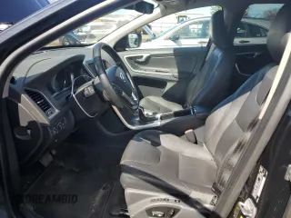 2015 Volvo XC60 T5 z VIN YV4612RK4F2706213, wystawiony jako Copart lot #49280915 z przebiegiem 124 410 mil mil oraz Szkoda całkowita • Salvage title. Historia ofert i sprzedaży dostępna na DreamBid. Obrazek 7.