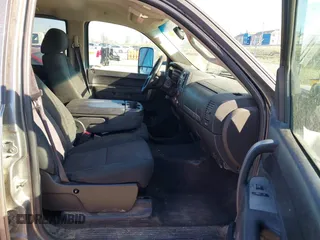2012 Chevrolet Silverado 1500 LT with VIN 1GCPKSE76CF168365, listed as a IAAI auction lot 41814255 with 288,900 mi miles and . Bid and sale history available at DreamBid. Image 5.