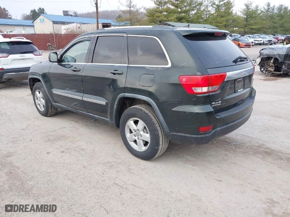 2011 Jeep Grand Cherokee Laredo with VIN 1J4RR4GG9BC546198, listed as a IAAI auction lot 41879387 with 190,973 mi miles. Bid and sale history available at carsss.com. Image 3.
