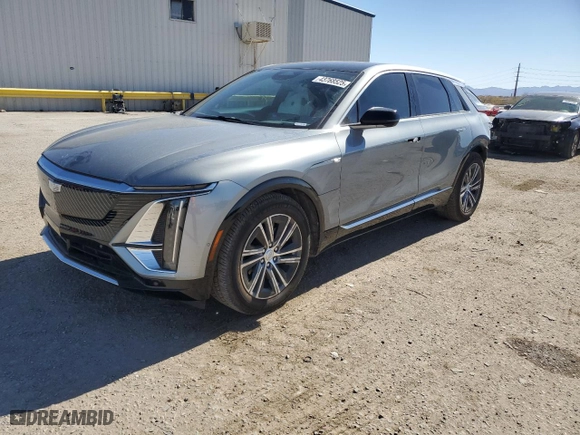 2024 Cadillac LYRIQ Luxury with VIN 1GYKPRRK3RZ109844, listed as a Copart auction lot 43768525 with 28,191 mi miles and Salvage Title. Bid and sale history available at carsss.com. Image 1.
