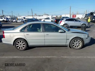 2003 Volvo S80 with VIN YV1TS91Z931311900, listed as a IAAI auction lot 41312816 with 98,650 mi miles. Bid and sale history available at carsss.com. Image 13.