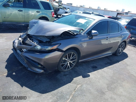 2021 Toyota Camry SE Nightshade with VIN 4T1G11AK3MU591078, listed as a IAAI auction lot 42018767 with 96,814 mi miles. Bid and sale history available at carsss.com. Image 19.