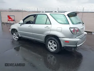 2001 Lexus RX 300 with VIN JTJGF10UX10106167, listed as a IAAI auction lot 42191985 with 194,200 mi miles and . Bid and sale history available at DreamBid. Image 3.