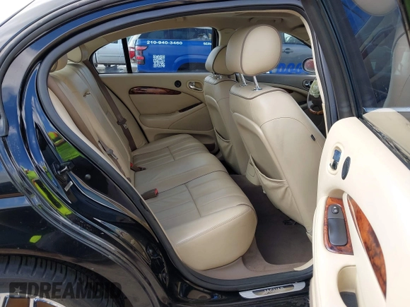 2007 Jaguar S-Type 3.0 with VIN SAJWA01A57FN75315, listed as a IAAI auction lot 41482994 with Not Provided miles. Bid and sale history available at carsss.com. Image 8.