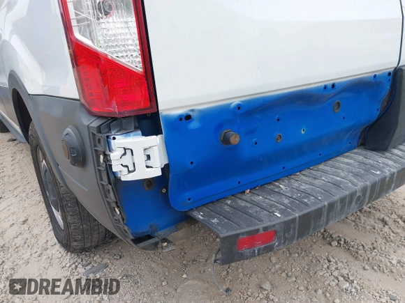 2019 Ford Transit with VIN 1FTYR2CM2KKA24925, listed as a IAAI auction lot 40769513 with 164,464 mi miles and . Bid and sale history available at DreamBid. Image 17.