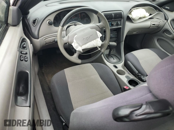 2003 Ford Mustang Standard с VIN 1FAFP40443F314368, выставлен на аукционе Copart как лот 60862825 с пробегом Не указан миль и Списание • Salvage title. История ставок и продаж доступна на DreamBid. Изображение 8.