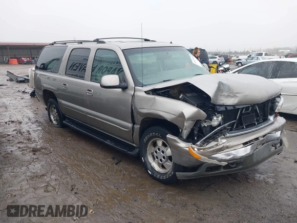 2002 Chevrolet Suburban Z71 with VIN 3GNFK16ZX2G278927, listed as a IAAI auction lot 41457820 with 210,134 mi miles. Bid and sale history available at carsss.com. Image 1.