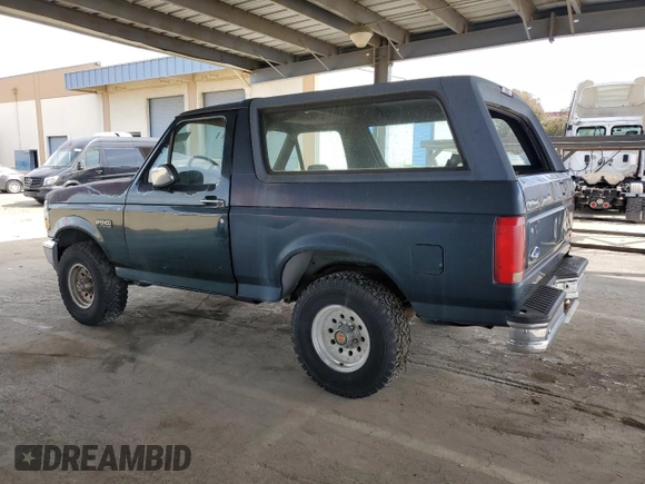1992 Ford Bronco XL с VIN 1FMEU15N2NLB01501, выставлен на аукционе Copart как лот 50150135 с пробегом Не указан миль и Чистый • Clean title. История ставок и продаж доступна на DreamBid. Изображение 2.