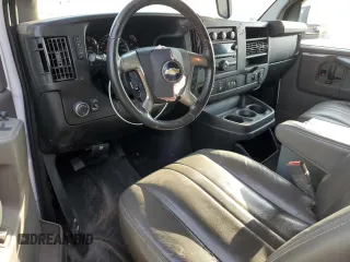2015 Chevrolet Express Cargo with VIN 1GCZGUCG8F1264704, listed as a Copart auction lot 81811474 with 114,670 mi miles and Salvage title. Bid and sale history available at DreamBid. Image 8.