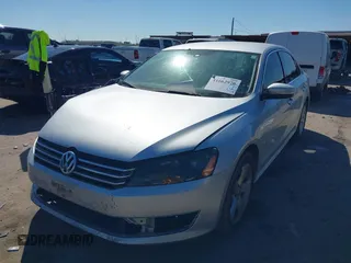 2013 Volkswagen Passat SE w/Sunroof with VIN 1VWBH7A34DC003147, listed as a IAAI auction lot 41662970 with 153,897 mi miles. Bid and sale history available at carsss.com. Image 17.