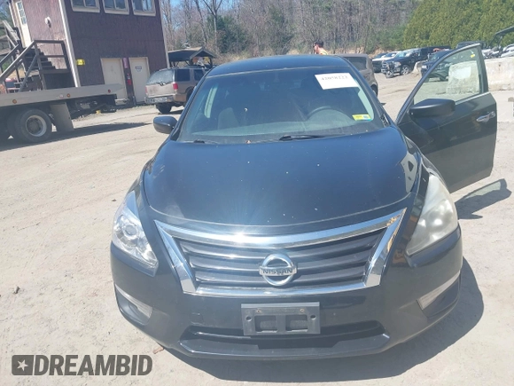 2013 Nissan Altima 2.5 S with VIN 1N4AL3AP4DC116403, listed as a IAAI auction lot 42058222 with 183,195 mi miles and . Bid and sale history available at carsss.com. Image 6.