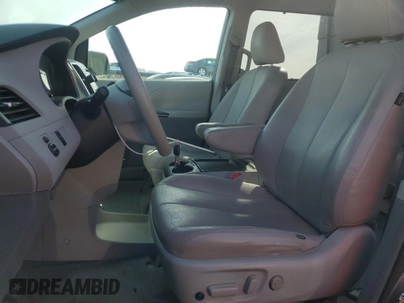 2011 Toyota Sienna LE AAS with VIN 5TDKK3DC8BS036611, listed as a Copart auction lot 51738305 with 0 mi miles and Salvage Title. Bid and sale history available at carsss.com. Image 7.
