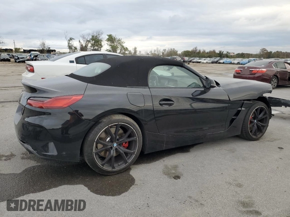 2024 BMW Z4 sDrive30i with VIN WBAHF3C00RWY36641, listed as a Copart auction lot 84011464 with 0 mi miles and Salvage Title. Bid and sale history available at carsss.com. Image 3.