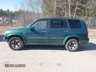 2002 Suzuki XL-7 Standard with VIN JS3TX92V124124409, listed as a IAAI auction lot 42166017 with 194,418 mi miles. Bid and sale history available at carsss.com. Image 12.