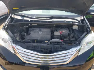 2013 Toyota Sienna XLE AAS with VIN 5TDYK3DC6DS387708, listed as a IAAI auction lot 41902860 with 191,766 mi miles and . Bid and sale history available at carsss.com. Image 10.