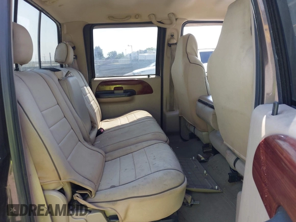 2005 Ford F-250 XL с VIN 1FTSW21P65EC44812, выставлен на аукционе IAAI как лот 42691573 с пробегом 76 672 миль миль и . История ставок и продаж доступна на DreamBid. Изображение 8.