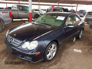 2008 Mercedes-Benz CLK 350 with VIN WDBTJ56H18F247202, listed as a IAAI auction lot 41709918 with 110,955 mi miles and . Bid and sale history available at carsss.com. Image 2.