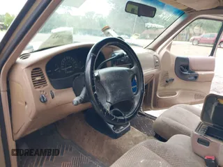 1998 Ford Ranger XL with VIN 1FTYR14UXWTA00557, listed as a IAAI auction lot 42121842 with 152,365 mi miles and . Bid and sale history available at DreamBid. Image 12.