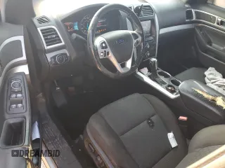 2011 Ford Explorer XLT z VIN 1FMHK7D8XBGA92536, wystawiony jako Copart lot #52979635 z przebiegiem 260 753 mil mil oraz Szkoda całkowita • Salvage title. Historia ofert i sprzedaży dostępna na DreamBid. Obrazek 8.