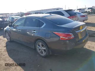 2014 Nissan Altima SL with VIN 1N4AL3AP2EC145724, listed as a IAAI auction lot 41785403 with 241,613 mi miles and . Bid and sale history available at DreamBid. Image 3.