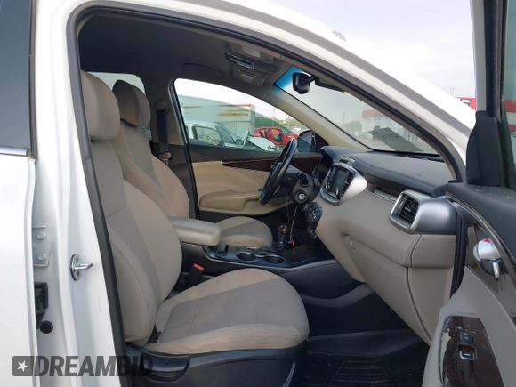 2017 Kia Sorento LX with VIN 5XYPG4A35HG205801, listed as a IAAI auction lot 42143064 with 129,647 mi miles. Bid and sale history available at carsss.com. Image 5.