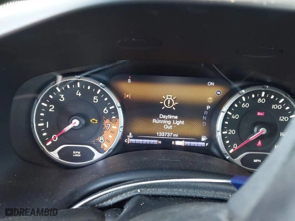 2016 Jeep Renegade Limited with VIN ZACCJADT4GPD65094, listed as a IAAI auction lot 41364080 with 133,737 mi miles. Bid and sale history available at carsss.com. Image 15.