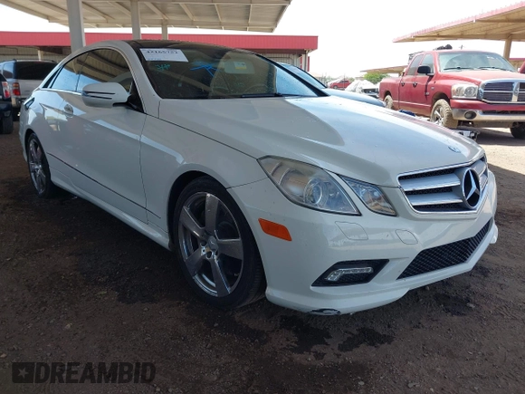 2010 Mercedes-Benz E 550 with VIN WDDKJ7CB4AF012491, listed as a IAAI auction lot 42165752 with 67,581 mi miles and . Bid and sale history available at DreamBid. Image 1.