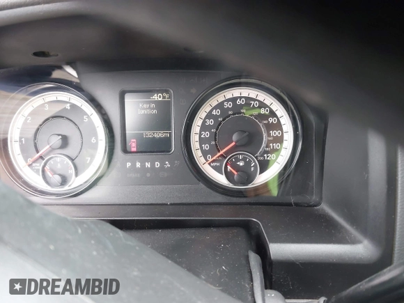 2018 Ram 2500 Tradesman z VIN 3C6MR5AJ8JG127319, wystawiony jako IAAI lot #42378584 z przebiegiem 132 406 mil mil oraz . Historia ofert i sprzedaży dostępna na DreamBid. Obrazek 7.