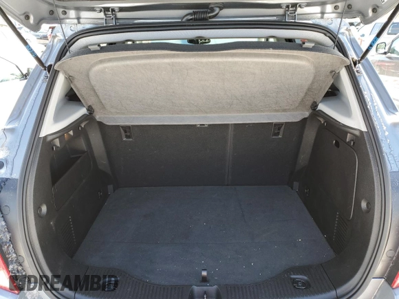 2020 Chevrolet Trax LT with VIN 3GNCJLSB3LL321930, listed as a Copart auction lot 46072075 with 25,620 mi miles and Salvage Title. Bid and sale history available at DreamBid. Image 6.