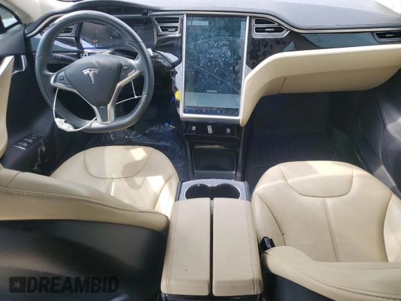 2013 Tesla Model S z VIN 5YJSA1CN8DFP22679, wystawiony jako Copart lot #51812615 z przebiegiem 1 211 mil mil oraz Czysty tytuł • Clean title. Historia ofert i sprzedaży dostępna na DreamBid. Obrazek 8.