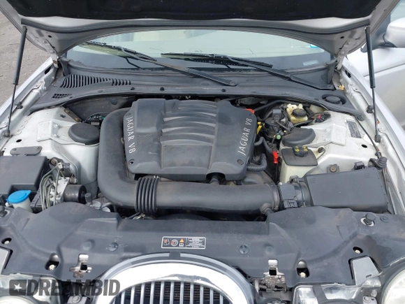 2001 Jaguar S-Type with VIN SAJDA01PX1GM01530, listed as a IAAI auction lot 41930674 with 124,963 mi miles and . Bid and sale history available at DreamBid. Image 10.