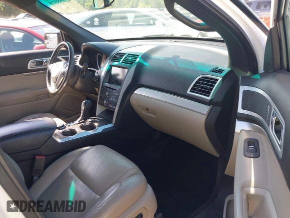 2013 Ford Explorer XLT z VIN 1FM5K8D85DGA60007, wystawiony jako IAAI lot #42155579 z przebiegiem 187 756 mil mil oraz . Historia ofert i sprzedaży dostępna na DreamBid. Obrazek 5.