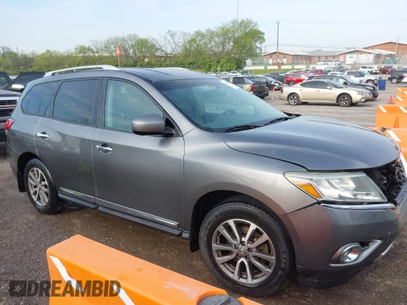 2016 Nissan Pathfinder SV with VIN 5N1AR2MN9GC629224, listed as a IAAI auction lot 42069279 with 172,227 mi miles. Bid and sale history available at carsss.com. Image 13.