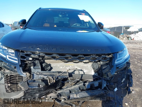 2018 Land Rover Range Rover Velar R-Dynamic HSE with VIN SALYM2RV6JA758768, listed as a IAAI auction lot 41753401 with 30,324 mi miles and . Bid and sale history available at DreamBid. Image 13.