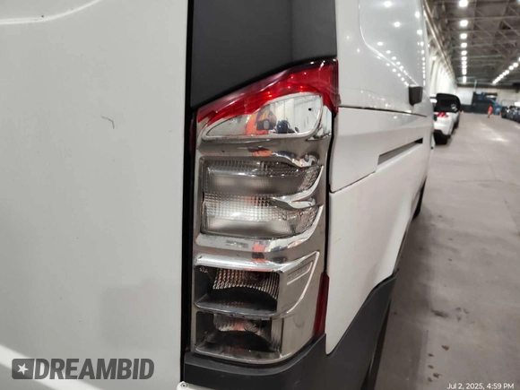 2016 Mercedes-Benz Metris Cargo with VIN WD3PG2EA5G3143004, listed as a IAAI auction lot 42810082 with 124,681 mi miles and . Bid and sale history available at DreamBid. Image 5.