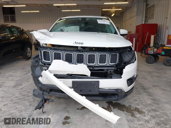 2018 Jeep Compass Latitude with VIN 3C4NJCBB3JT502380, listed as a IAAI auction lot 42144953 with Not provided miles and . Bid and sale history available at DreamBid. Image 11.