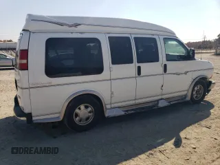 2003 GMC Savana Cargo Van YF7 Upfitter with VIN 1GDFH15T031206554, listed as a Copart auction lot 77584554 with 251,783 mi miles and Salvage Title. Bid and sale history available at carsss.com. Image 3.