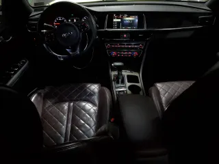 2017 Kia Optima SX Limited with VIN 5XXGV4L23HG149100, listed as a Copart auction lot 44431895 with 46,218 mi miles and Salvage Title. Bid and sale history available at carsss.com. Image 8.