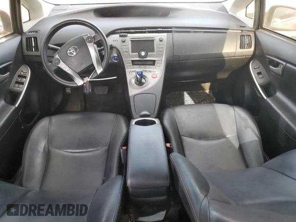 2015 Toyota Prius Four with VIN JTDKN3DUXF0400620, listed as a Copart auction lot 52620015 with 165,934 mi miles and Salvage Title. Bid and sale history available at DreamBid. Image 8.