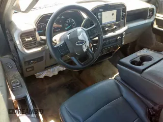 2022 Ford F-150 XL with VIN 1FTMF1CB8NKE12827, listed as a Copart auction lot 57068575 with 83,742 mi miles and Salvage title. Bid and sale history available at DreamBid. Image 8.