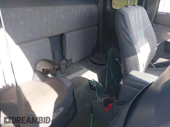 2000 Toyota Tacoma with VIN 5TEWN72N1YZ690947, listed as a IAAI auction lot 41951521 with 207,119 mi miles and . Bid and sale history available at DreamBid. Image 8.