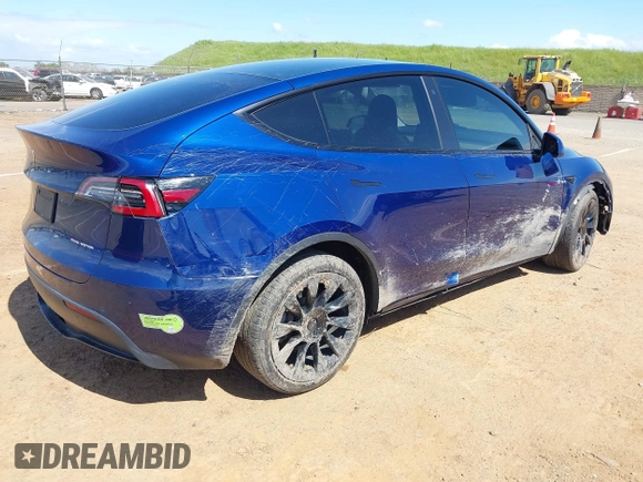 2020 Tesla Model Y Long Range with VIN 5YJYGDEF4LF000494, listed as a IAAI auction lot 41894856 with 118,638 mi miles and . Bid and sale history available at DreamBid. Image 4.