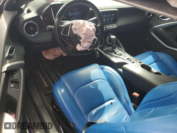 2021 Chevrolet Camaro 1LS z VIN 1G1FB1RX1M0124755, wystawiony jako Copart lot #70383454 z przebiegiem 39 924 mil mil oraz Nie do naprawy • Non repairable. Historia ofert i sprzedaży dostępna na DreamBid. Obrazek 8.