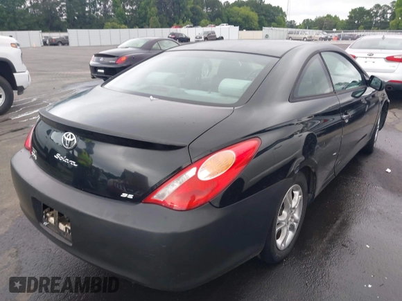 2005 Toyota Solara SE z VIN 4T1CE38P95U964917, wystawiony jako IAAI lot #42511317 z przebiegiem 339 570 mil mil oraz . Historia ofert i sprzedaży dostępna na DreamBid. Obrazek 4.