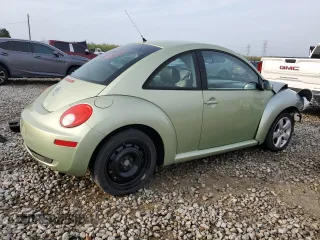 2010 Volkswagen New Beetle Coupe with VIN 3VWPW3AG5AM010674, listed as a Copart auction lot 51767595 with 134,418 mi miles and Salvage Title. Bid and sale history available at carsss.com. Image 3.