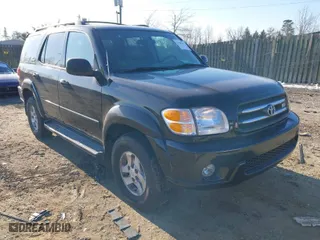 2002 Toyota Sequoia Limited with VIN 5TDBT48A52S060263, listed as a IAAI auction lot 41440157 with 98,447 mi miles. Bid and sale history available at carsss.com. Image 1.
