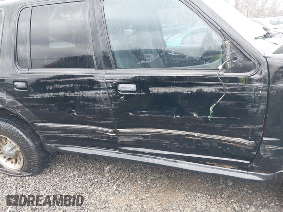 1998 Ford Explorer XL z VIN 1FMZU34X1WUC75250, wystawiony jako IAAI lot #42008342 z przebiegiem 240 785 mil mil oraz . Historia ofert i sprzedaży dostępna na DreamBid. Obrazek 6.