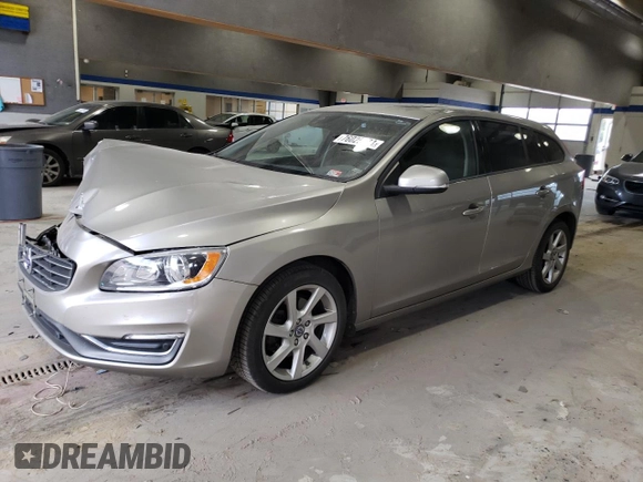 2015 Volvo V60 T5 Drive-E with VIN YV140MEJ3F1246824, listed as a Copart auction lot 76025774 with 95,055 mi miles and Salvage Title. Bid and sale history available at carsss.com. Image 1.